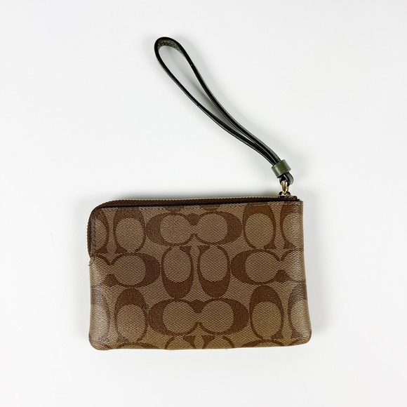 NWT Coach signature PVC Leather corner zip wristlet khaki military green - Picture 4 of 4